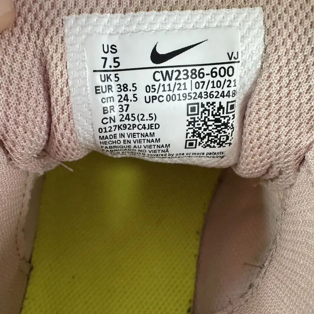 Nike Sneaker Womens 7.5 Pink Crater Impact Shoe‎ Athletic Lace up Casual